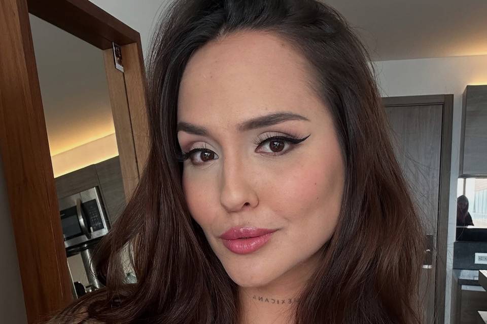 Makeup by Stefy Regalado