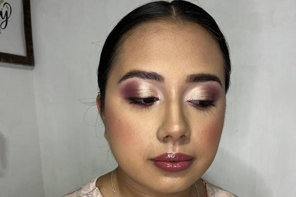 Maquillaje metálico