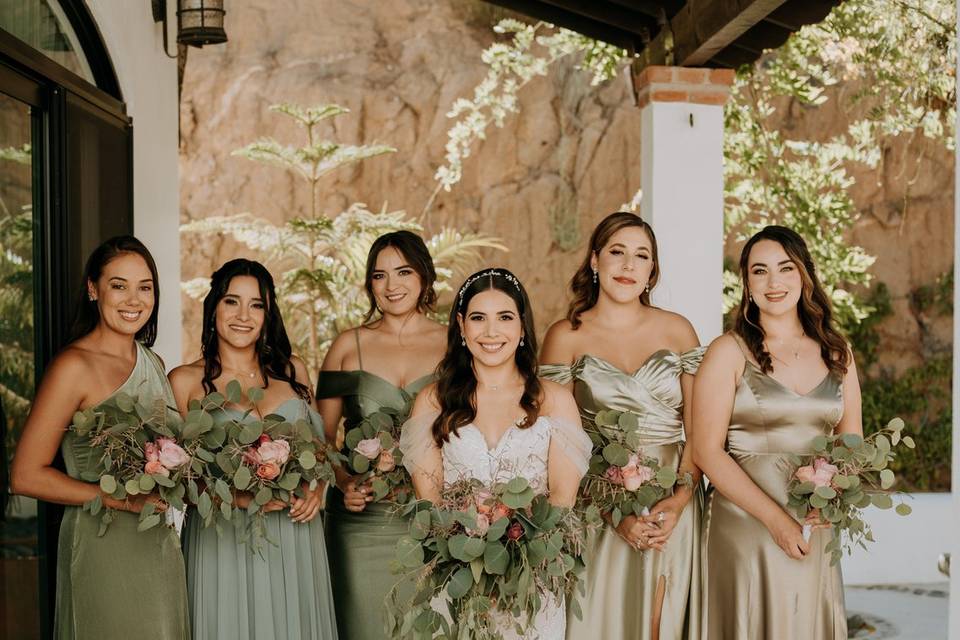 Bride & bridesmaids