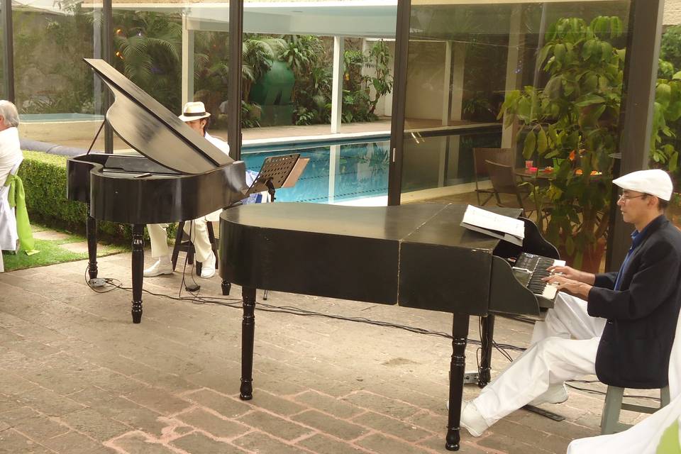 Dueto pianos