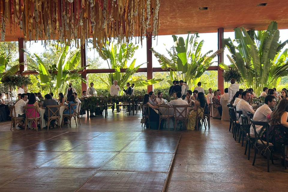 Amenizando el banquete