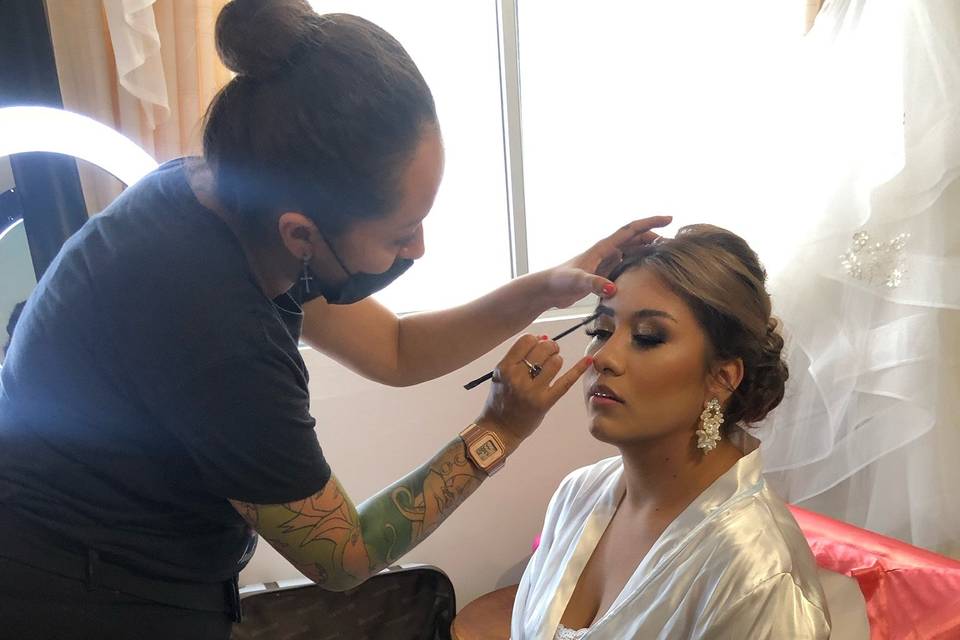 Yuly Reyes Makeup