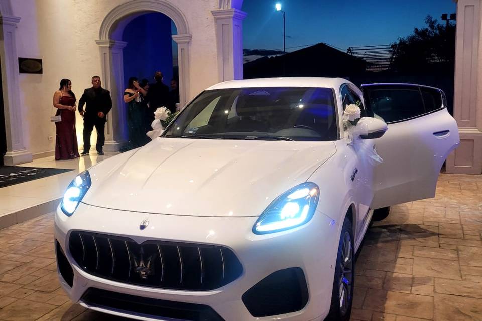 Viajen en el lujo de Maserati