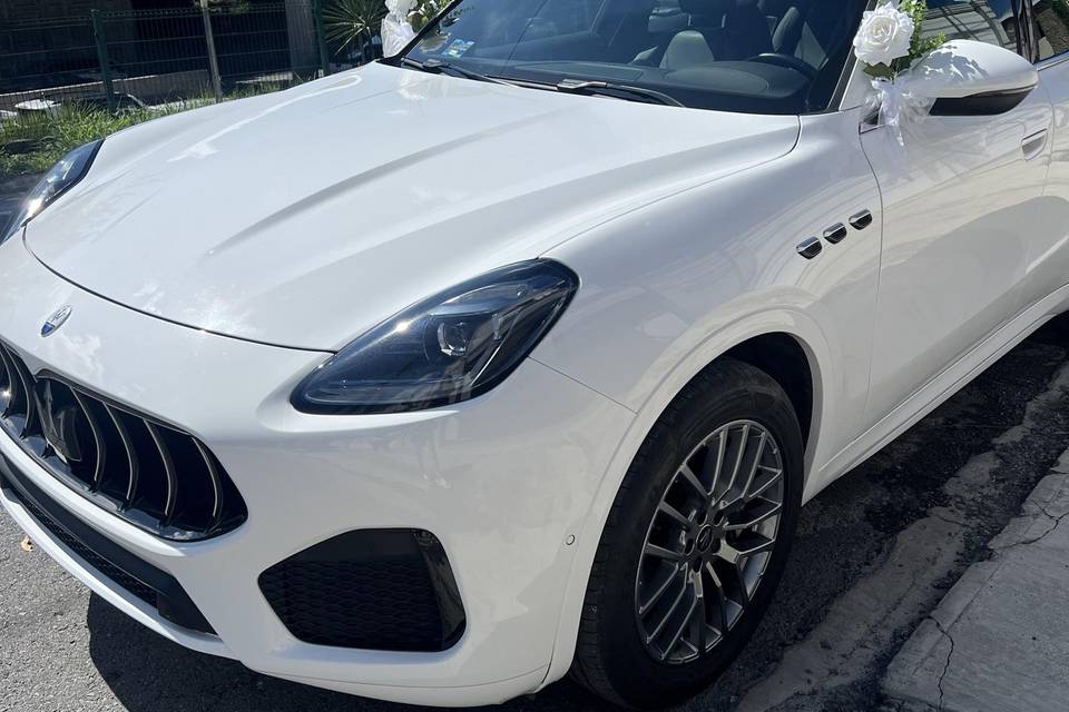 Viajen en el lujo de Maserati