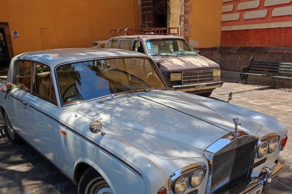 Clásicos de L auto para bodas