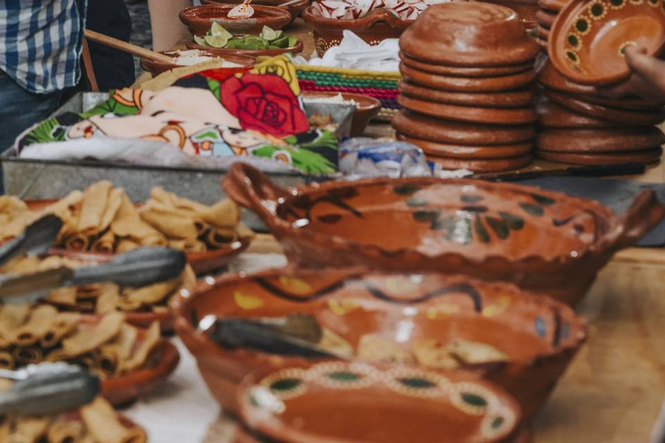 Buffet de antojitos mexicanos