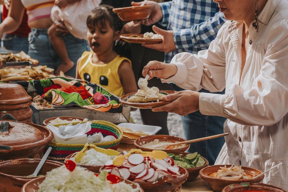 Buffet de antojitos mexicanos