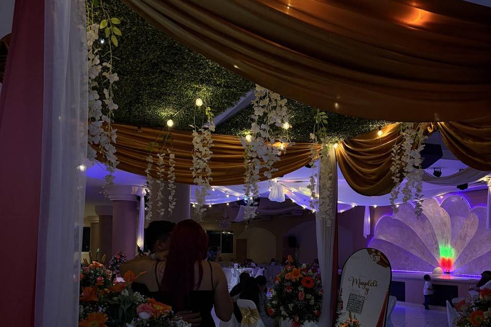 Espacio cerrado para eventos
