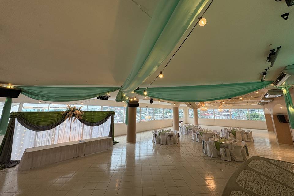Espacio cerrado para eventos