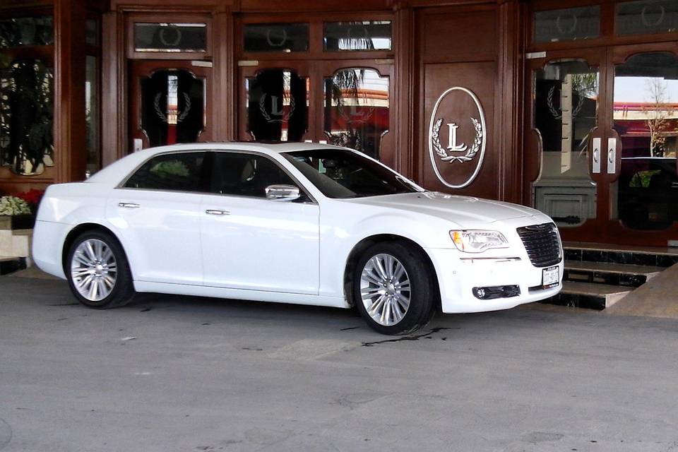 Luxe Rent A Car