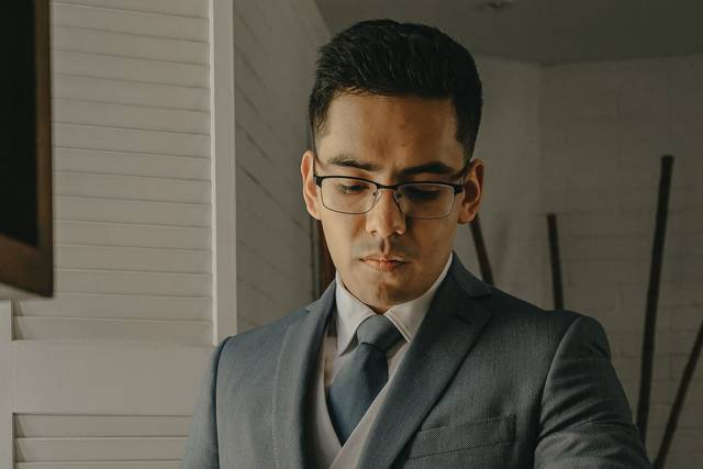 JuanMa+Ale Getting Ready