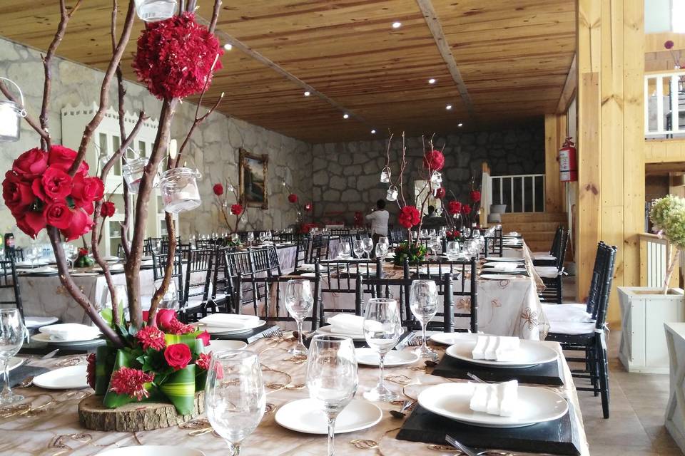 Montaje mesa para invitados