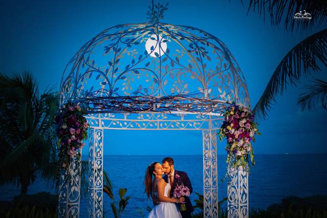 Linda pareja en la hora azul