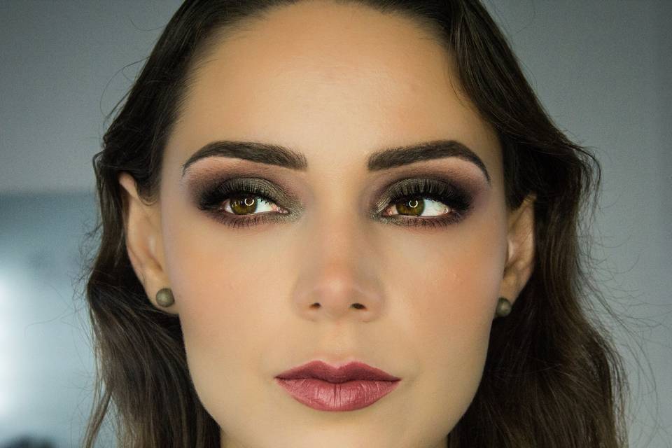 Karla rodríguez makeup artist