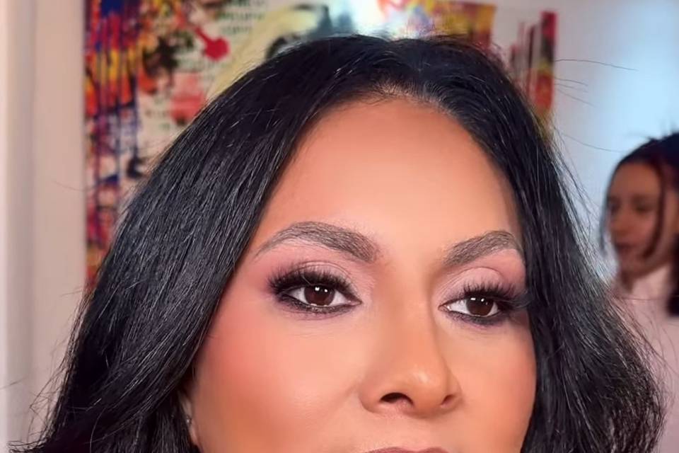 Maquillaje de larga duración para eventos nupciales