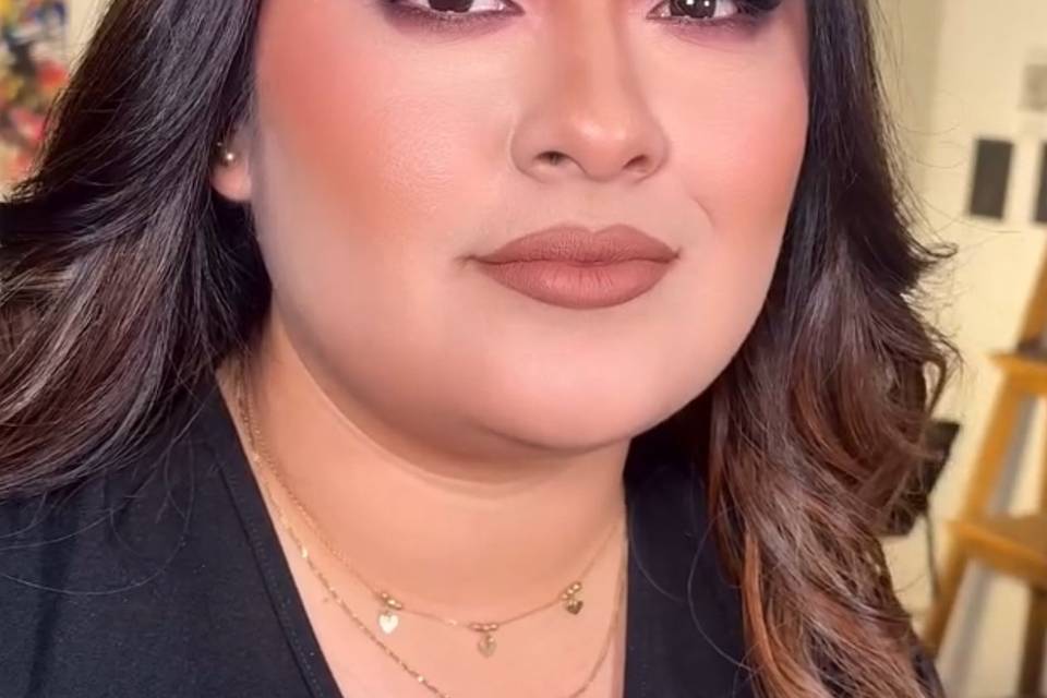 Maquillaje de larga duración para eventos nupciales