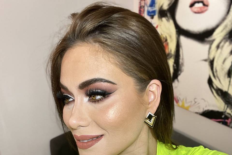 Maquillaje de larga duración para eventos nupciales