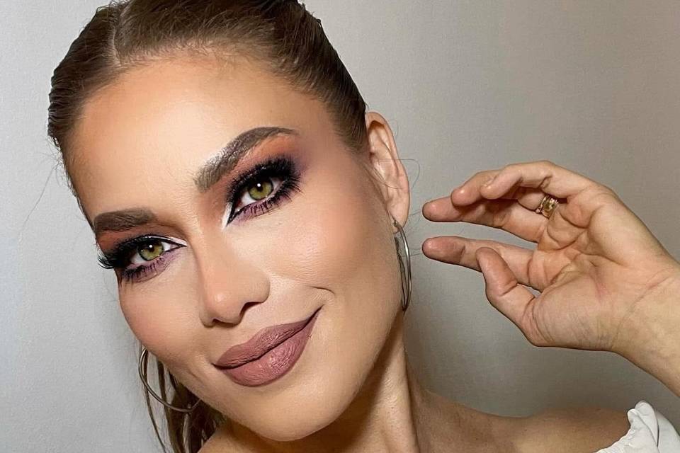 Maquillaje de larga duración para eventos nupciales