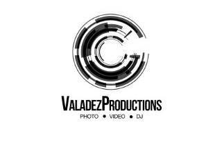 Valadez Producciones Logo