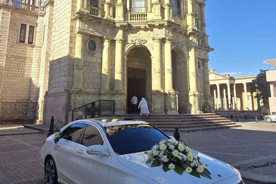 Mercedes benz C200