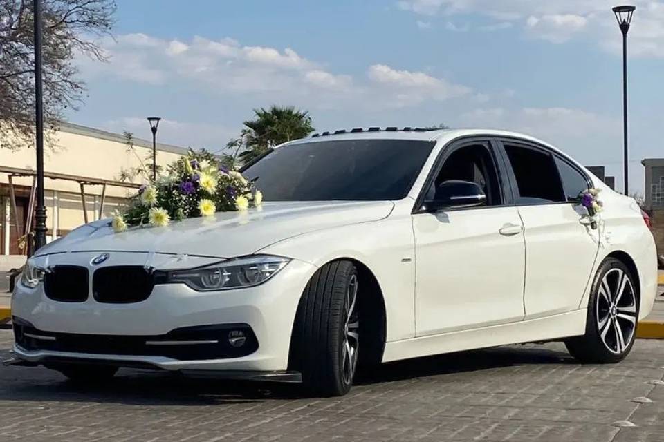 BMW 330i