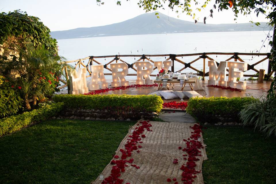 Love Dreams Weddings by Jocelyne Navarro