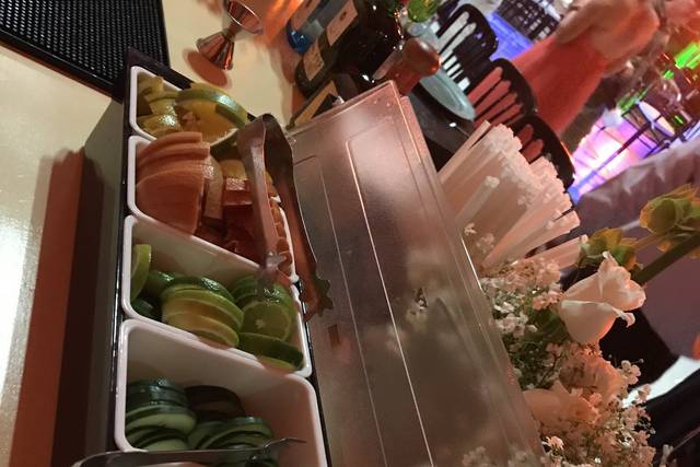 Garnitura para cocteles