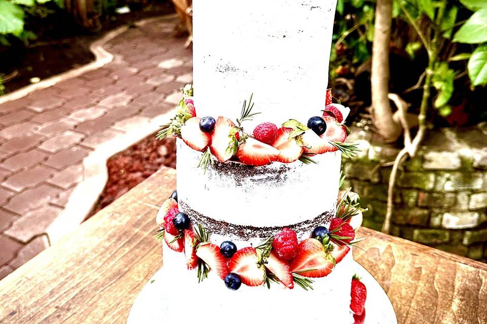 Clásico naked cake