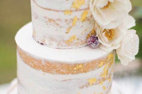 Naked cake rosas