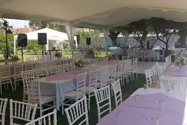 Interior de la carpa