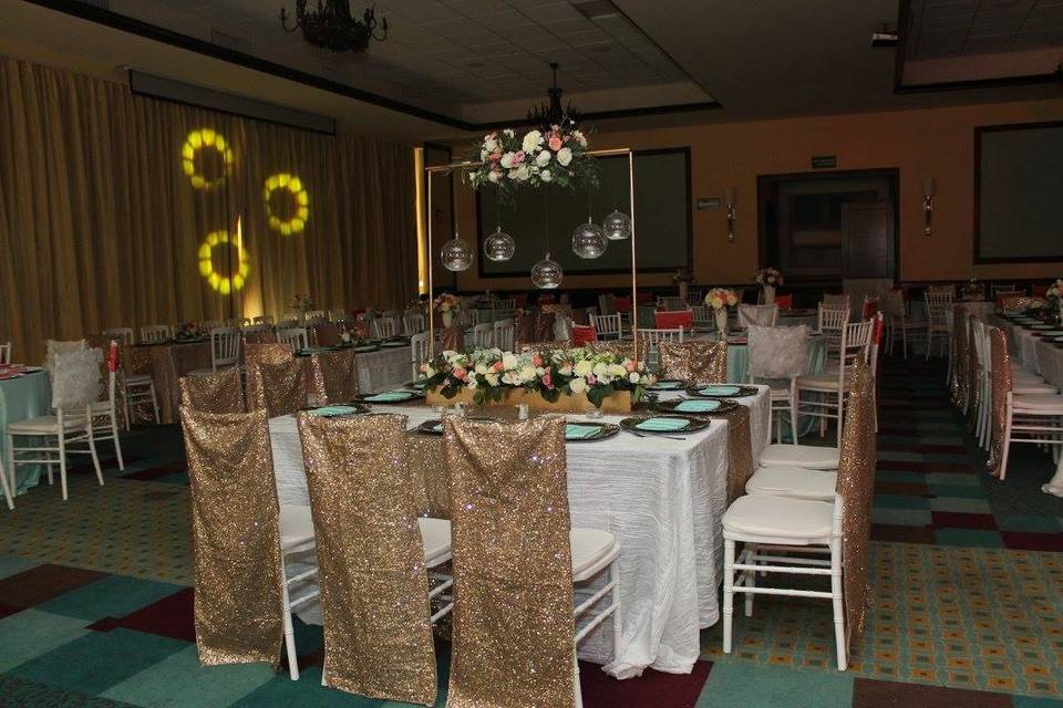 Salón decorado