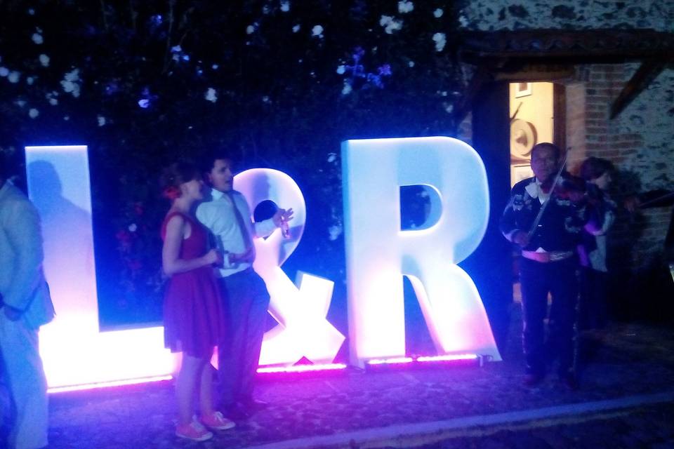 L&R Bodas