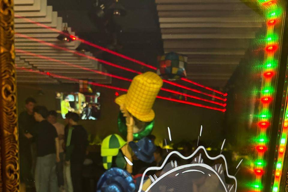 Espejo Mágico amarillo