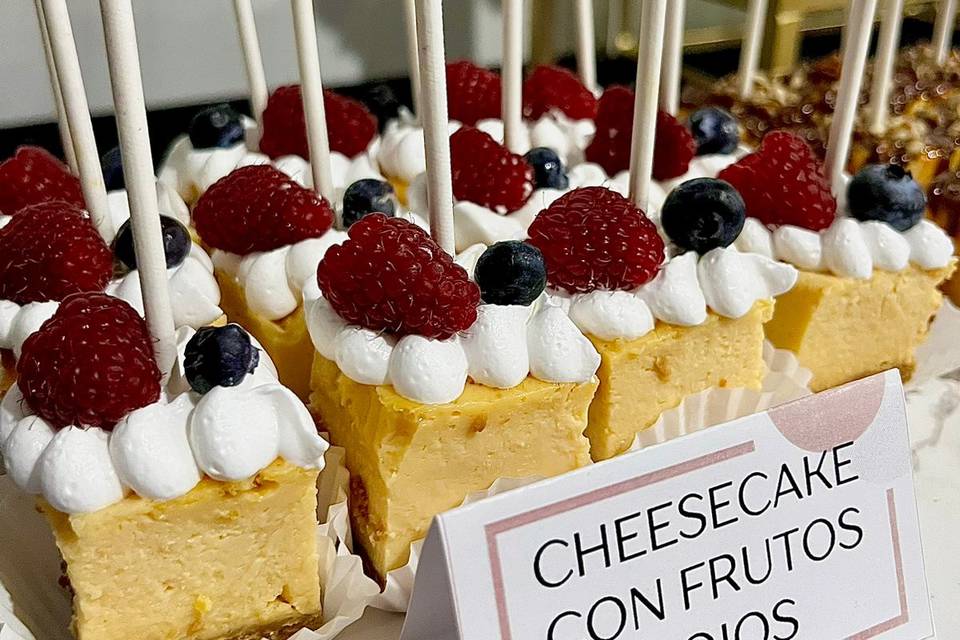 Mini cheesecake con frutos