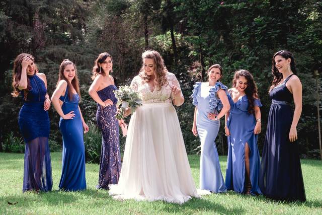 La novia y sus damas