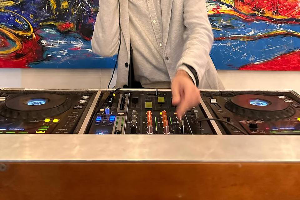 Dj Profesional