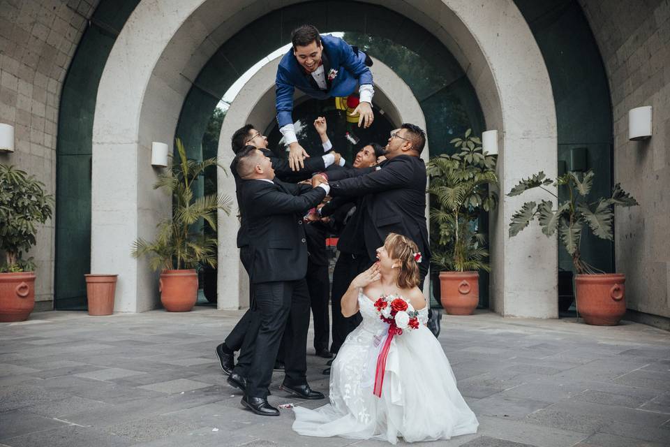 Fotos de momentos especiales y emocionantes en el evento