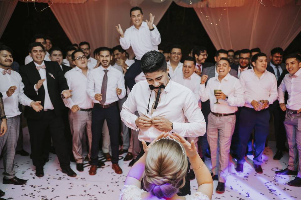 Fotos de momentos especiales y emocionantes en el evento