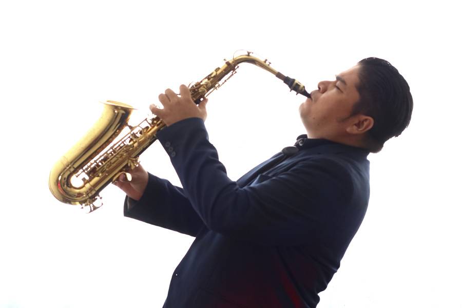 Viktor Ortiz - Saxofonista