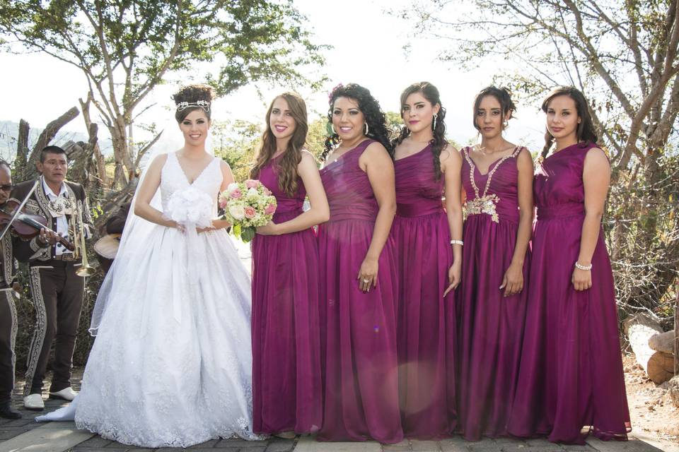 Las damas y la novia