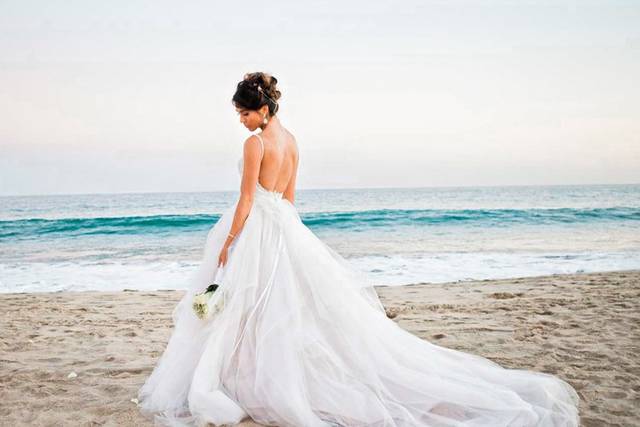 Retrato de novia en la playa