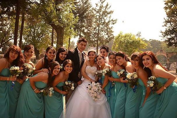 Los novios y las famas