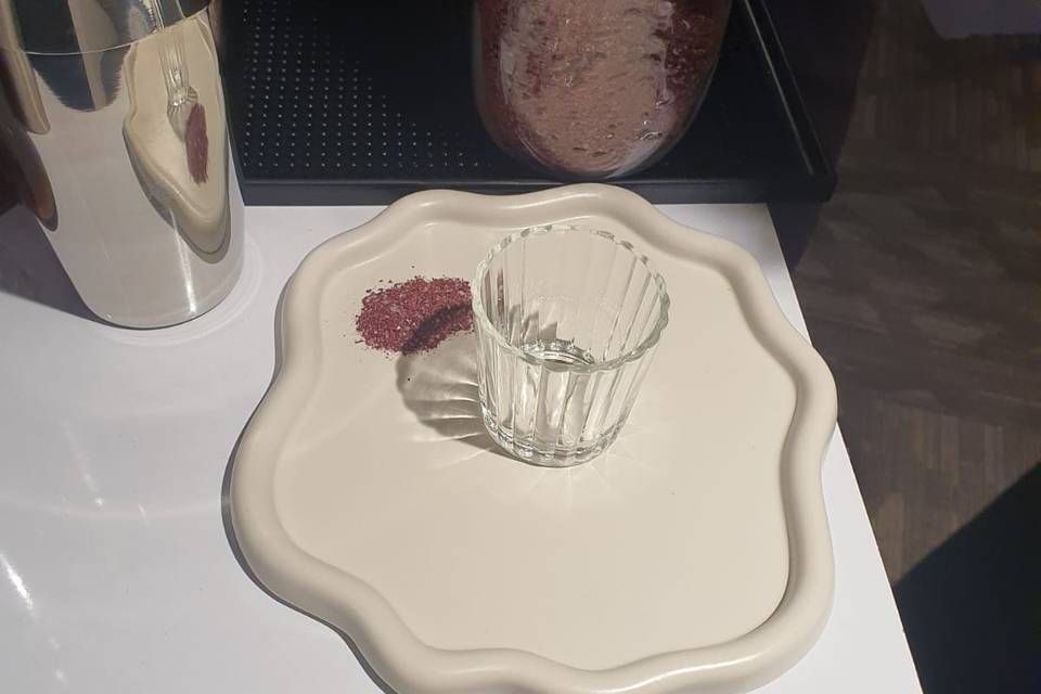 Mezcal con sal de Jamaica