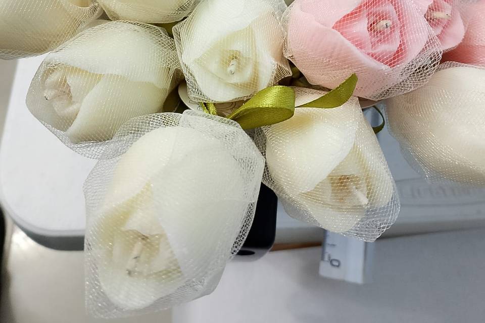 Tulipanes blancos y rosados
