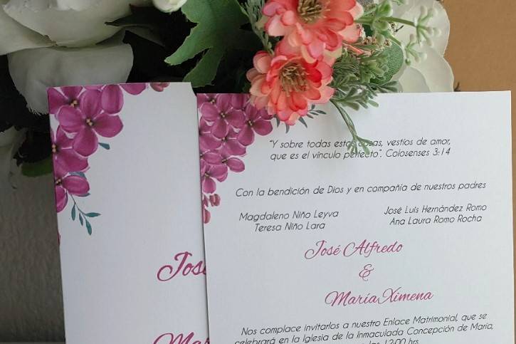 Invitación de bodas con flores