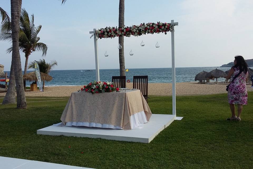 Gazebo mónica huatulco