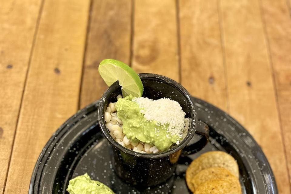 Esquite con guacamole