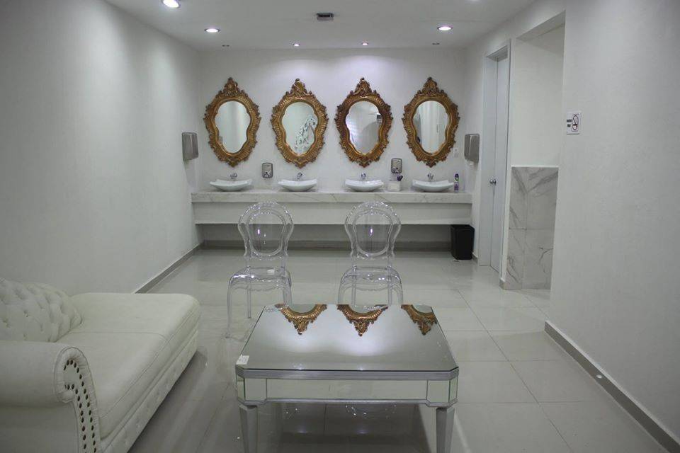 Baño de damas