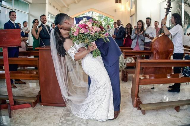 Mar y Amor Weddings