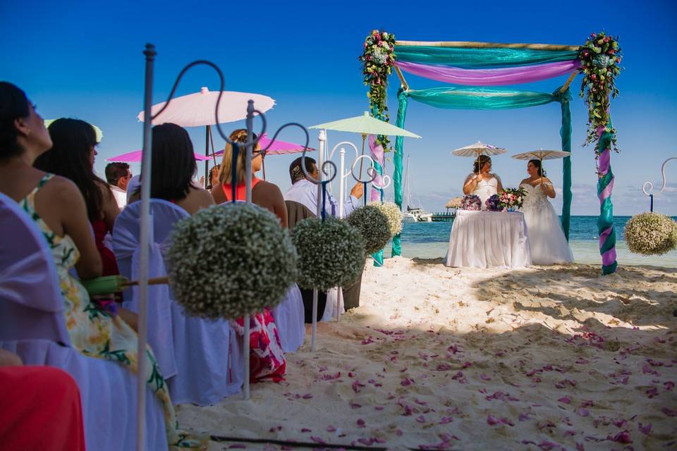 Mar y Amor Weddings